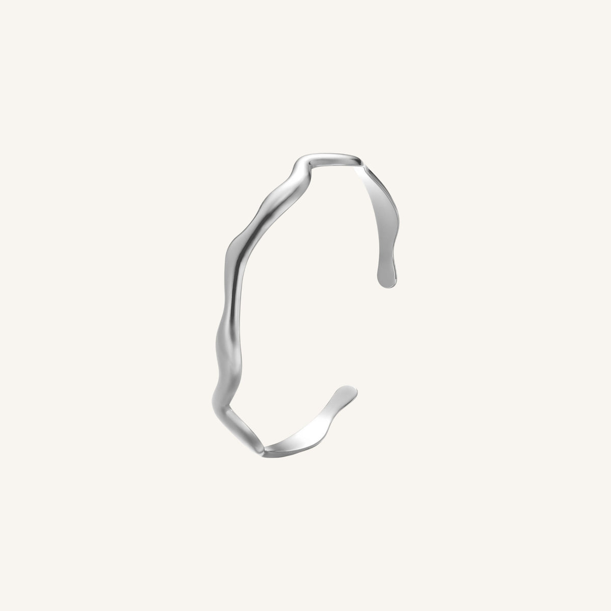 tilly bangle, 18k gold stainless steel bangle, gold bangle, elegant stainless steel jewelry, black leopard jewellery
